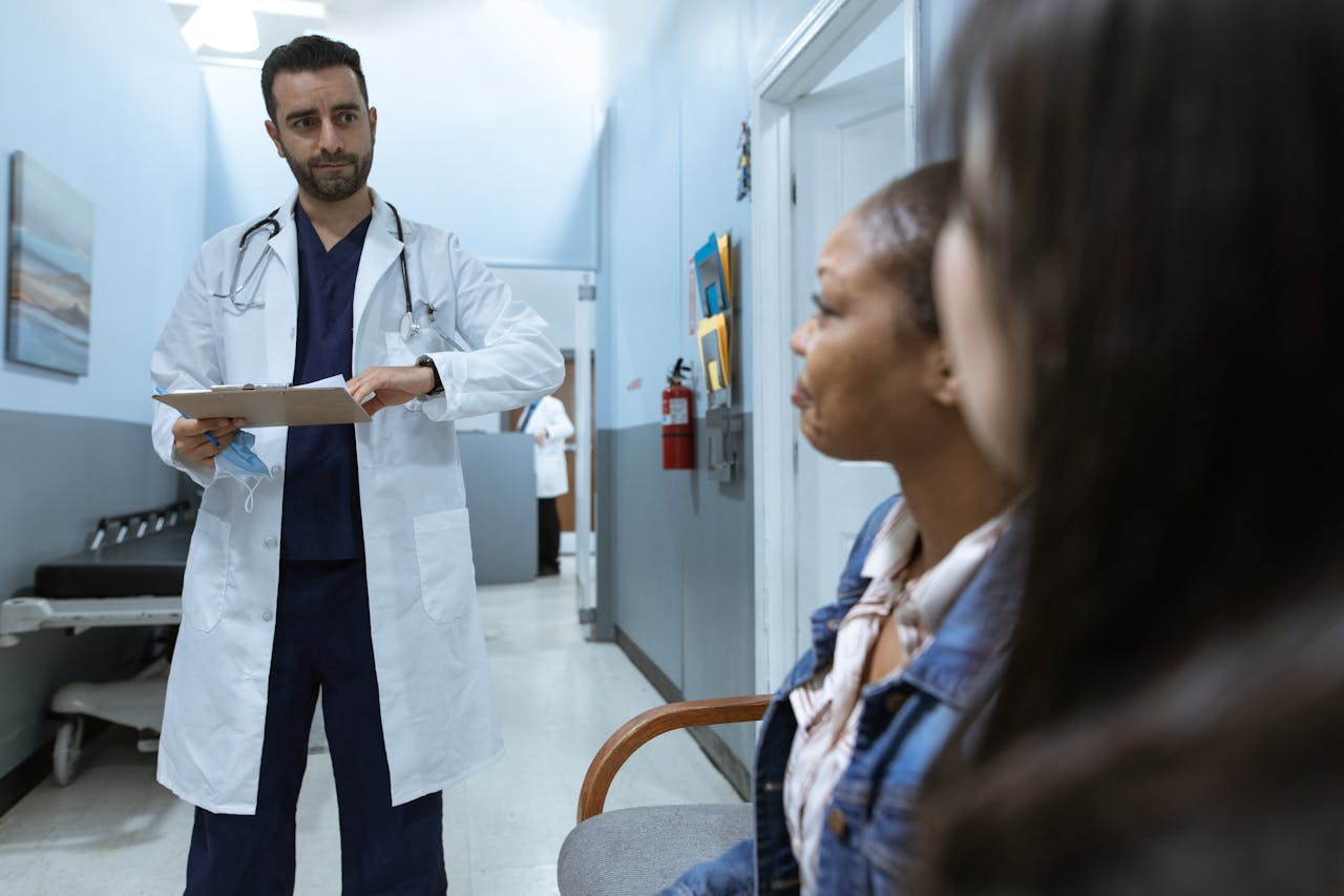 Médicos: declaraciones, impuestos y facturas de servicios médicos